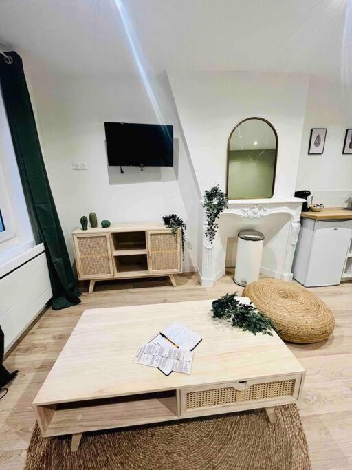 Apartamento Les Orchidees Ruan Exterior foto
